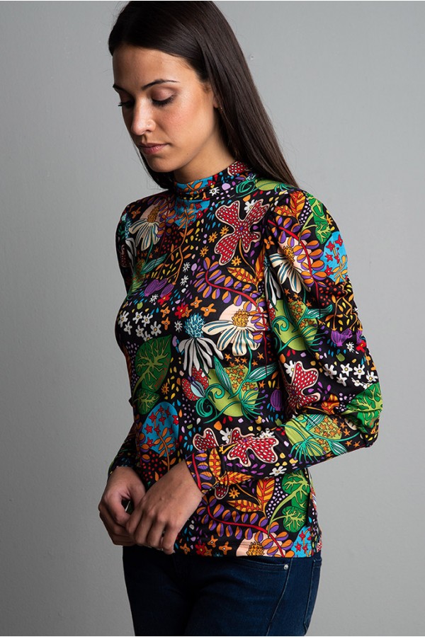 Blusa cuello alto licra Flores Blusa cuello alto licra Flores