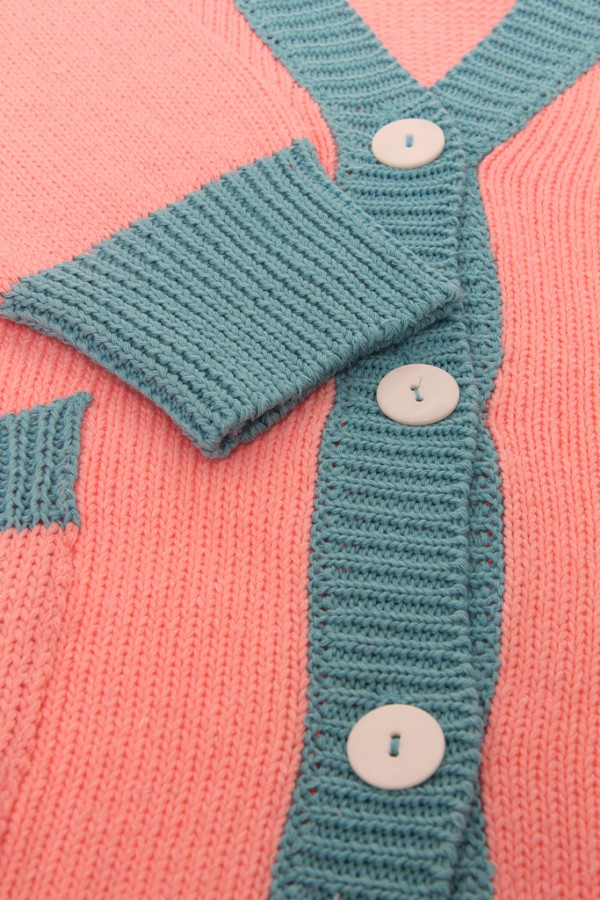 CHAQUETA LARGA PUNTO ROSA...